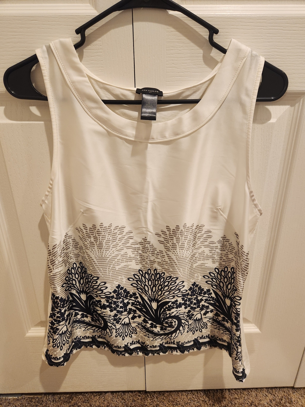 Ann Taylor Cream Sleeveless Shell Top with Navy Botanical Border